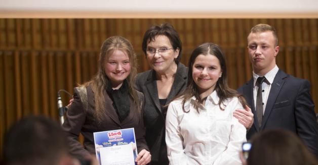 Premier Ewa Kopacz do wolontariuszy: Dziękuję za to, co robicie na co dzień